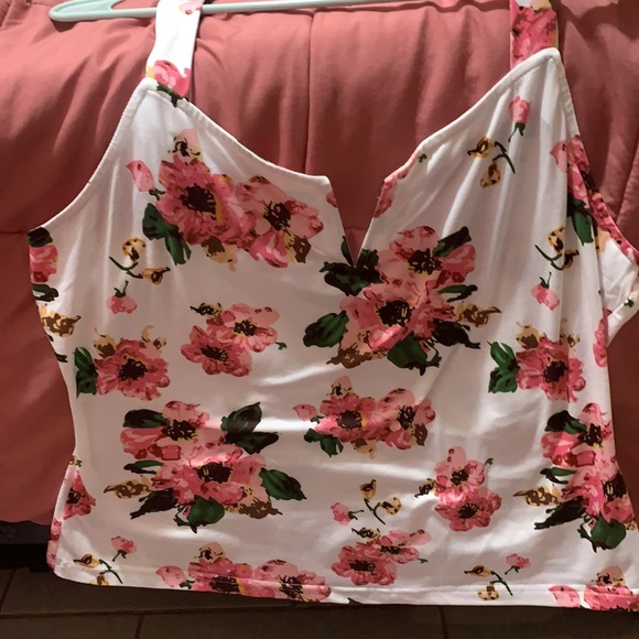 Clothes - Picture 2 of 5